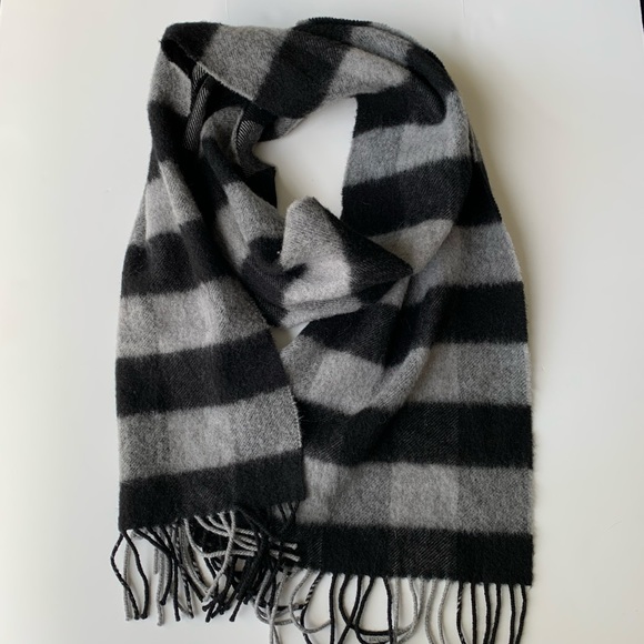 Porter and Ash Other - Porter and Ash London 100% Wool Scarf